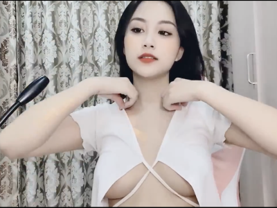 Em gái Việt xinh nhất tiktok live stream đùa nghịch với sex toy